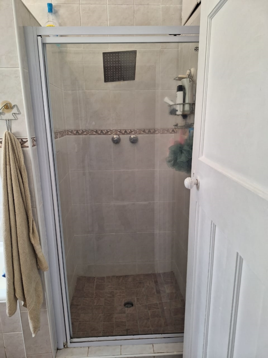  Bedroom Property for Sale in Amalinda Eastern Cape